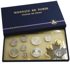 FRANCE-1986-SERIE FLEURS DE COIN-Rare coffret en carton abimé